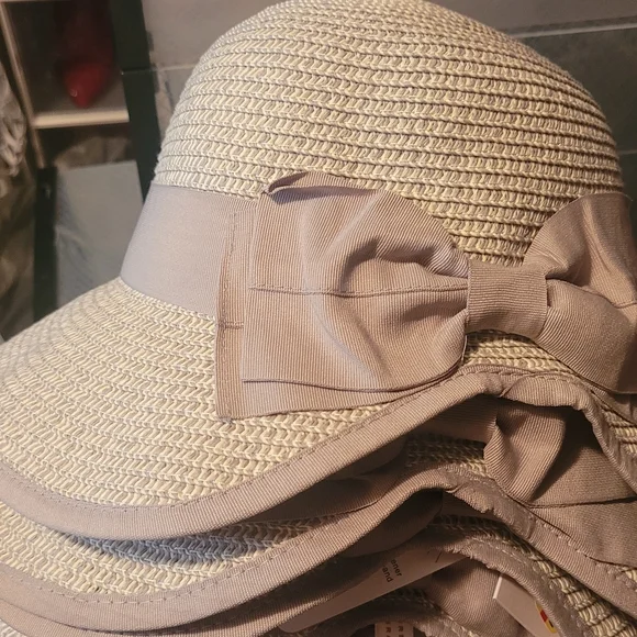 Straw hat - Picture 4 of 4